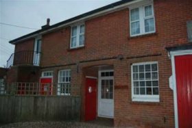 2 bedroom Flat to re...